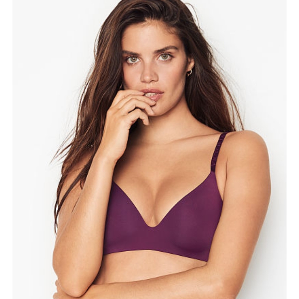 NWT Victoria's Secret T-shirt Lightly Lined Bra